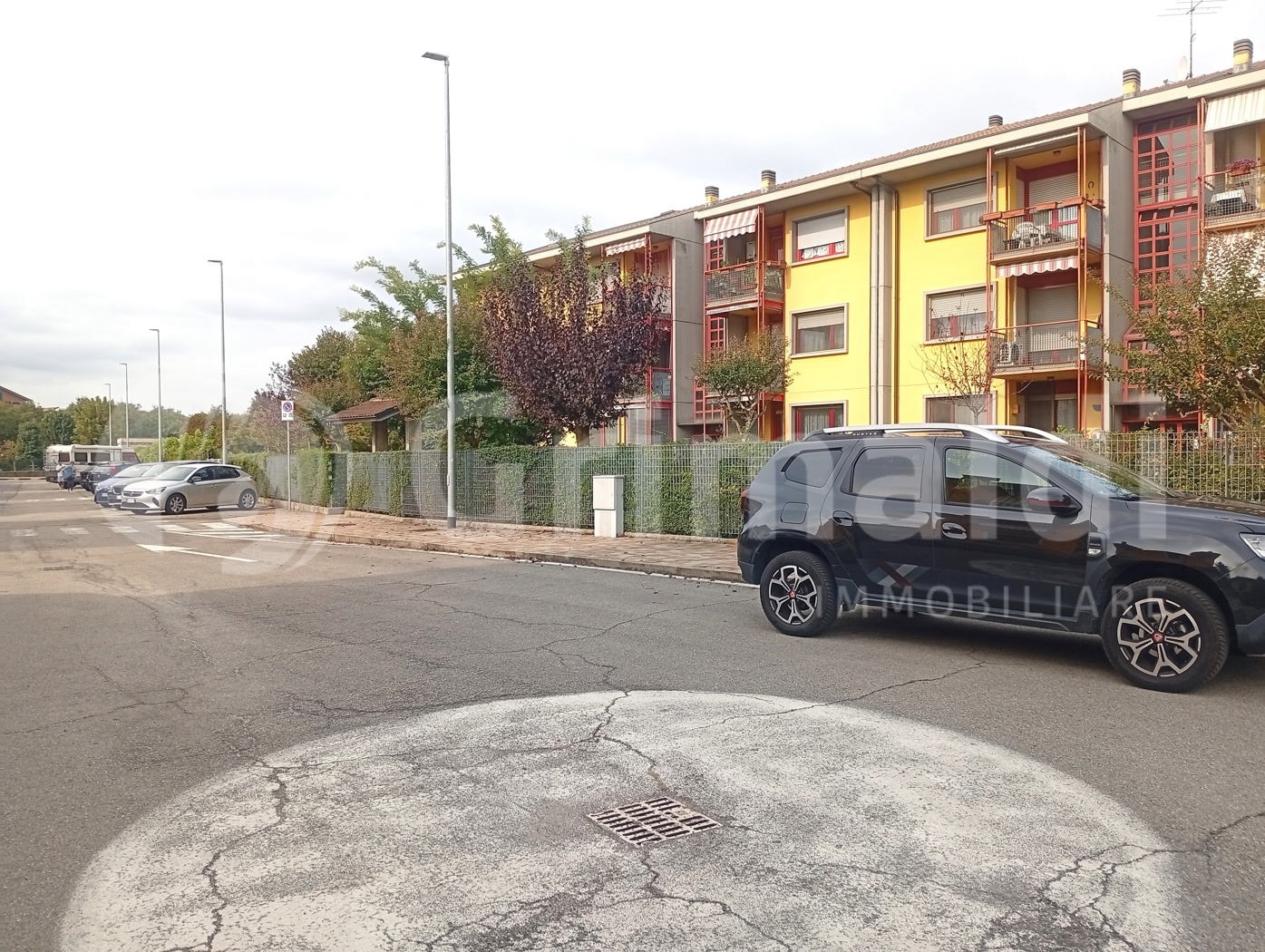 Quadrilocale con box a Beinasco