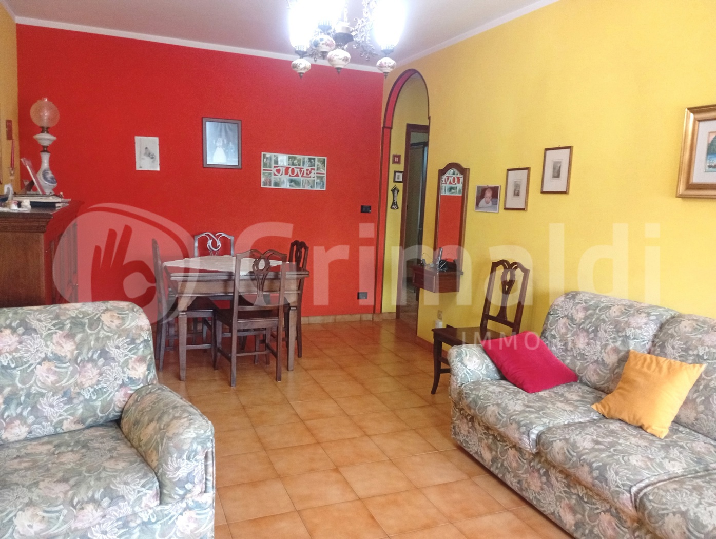 Quadrilocale con box a Beinasco