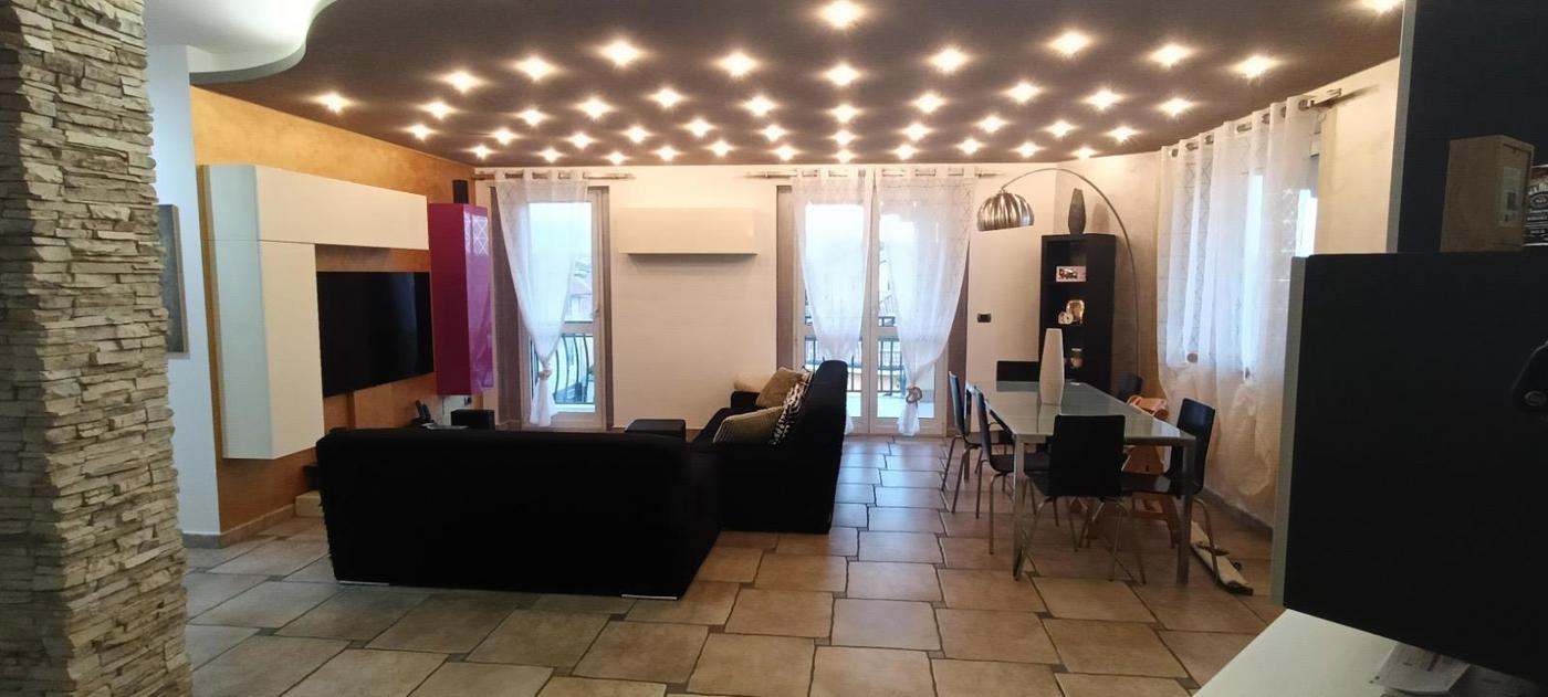 Appartamento con box a Nole