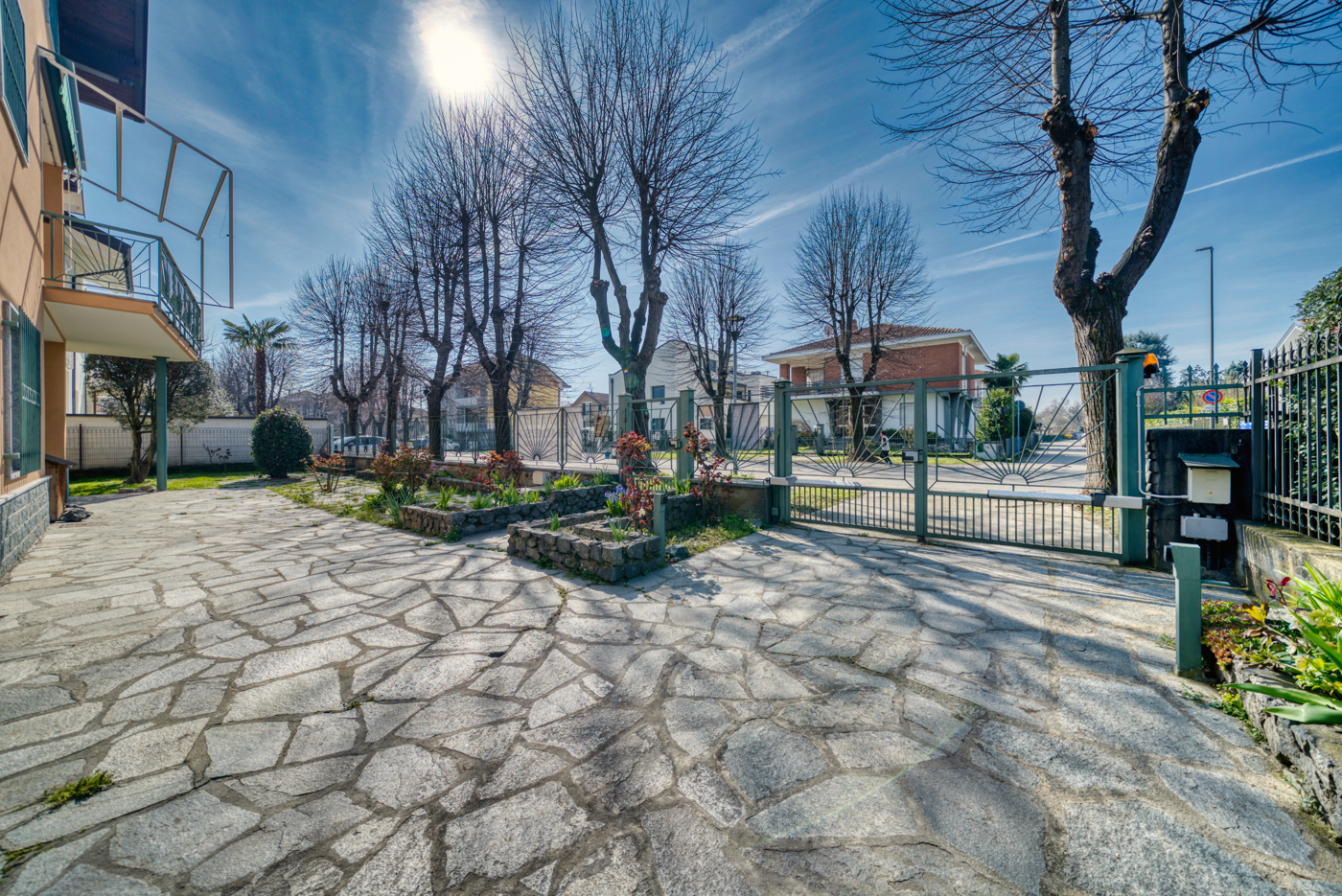 Villa Bifamiliare con giardino a Beinasco