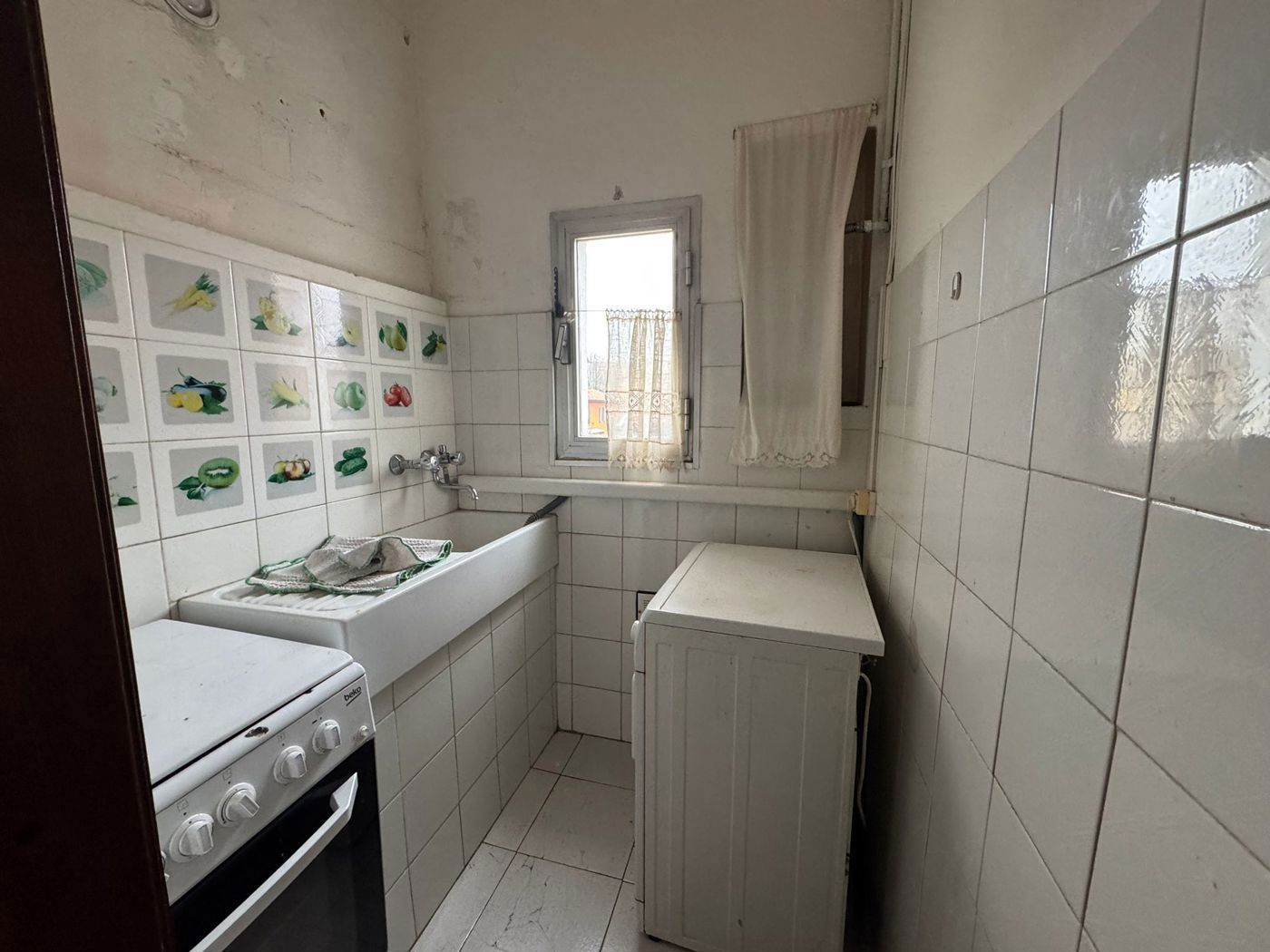 Casa indipendente con box doppio a Bologna