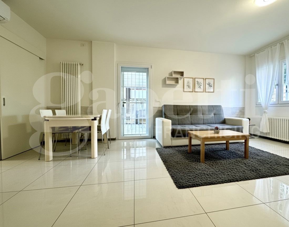 Quadrilocale con box a Bologna