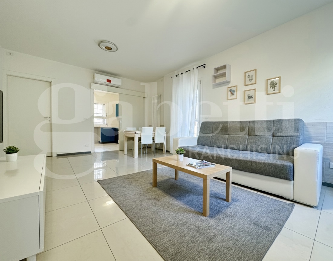 Quadrilocale con box a Bologna