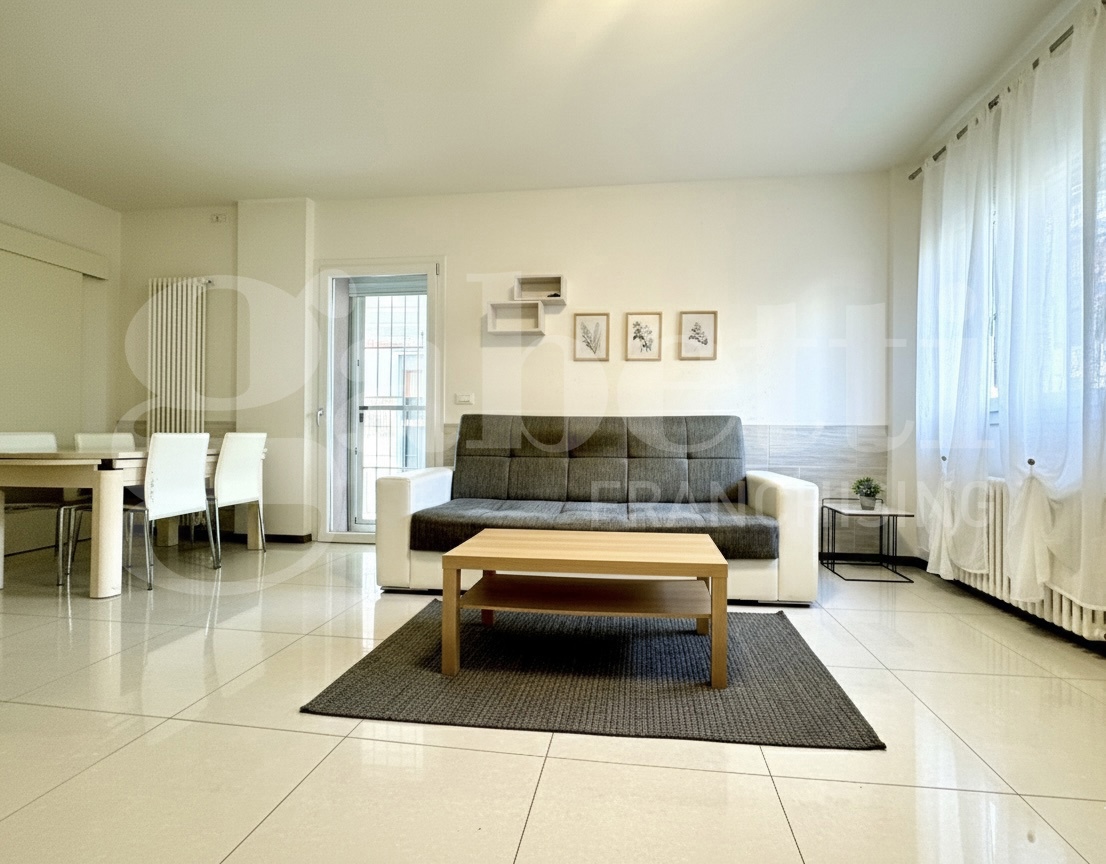 Quadrilocale con box a Bologna