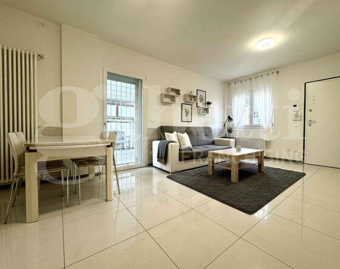 Quadrilocale con box a Bologna