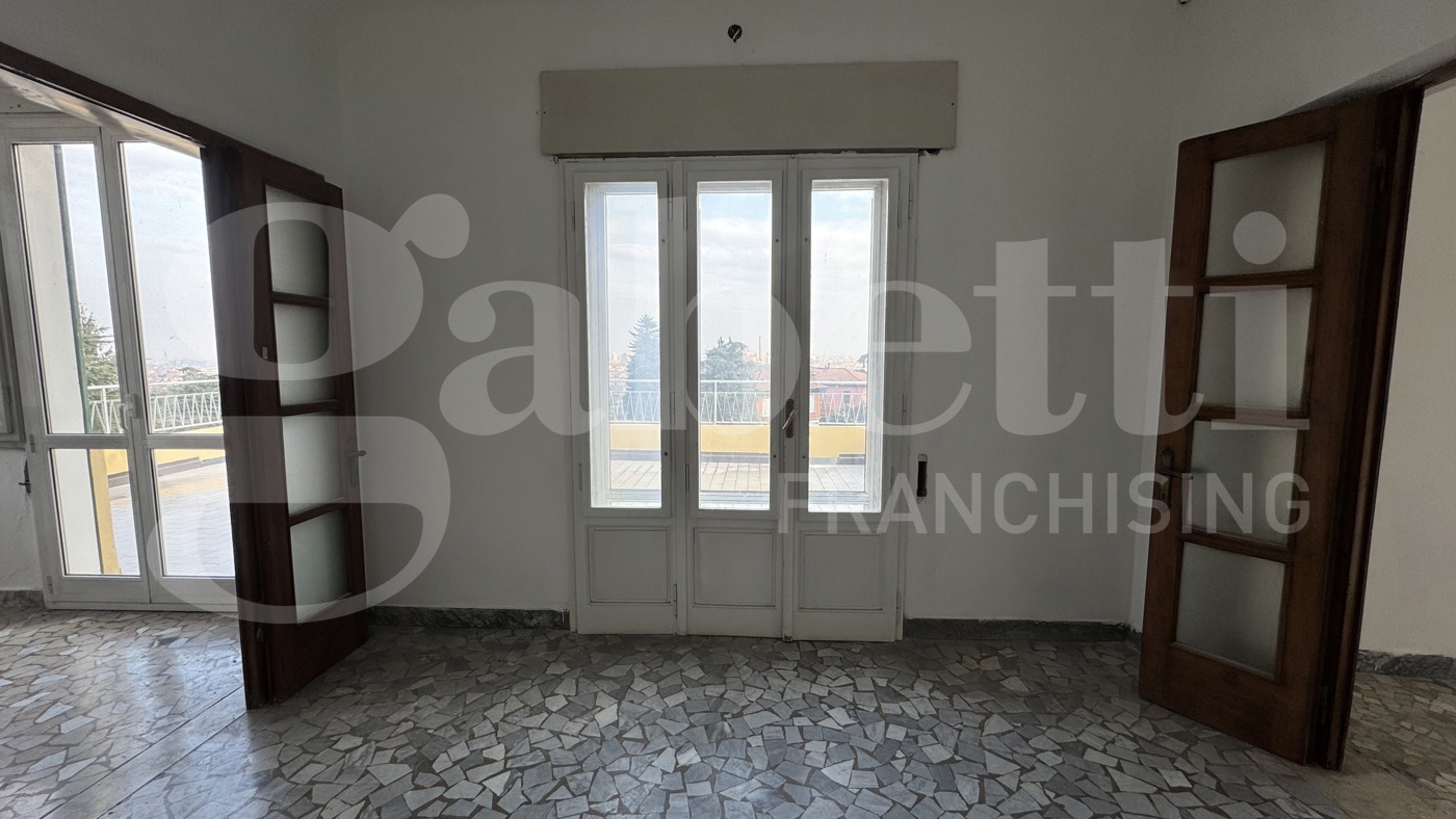 Attico da ristrutturare a Bologna