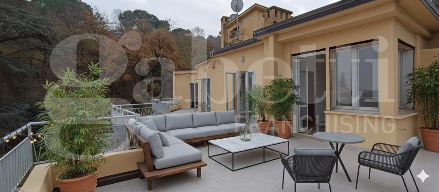 Attico da ristrutturare a Bologna