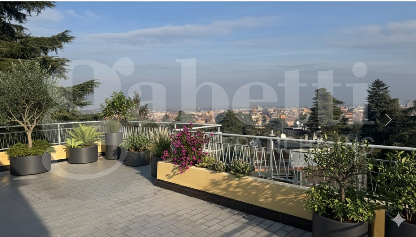 Attico da ristrutturare a Bologna