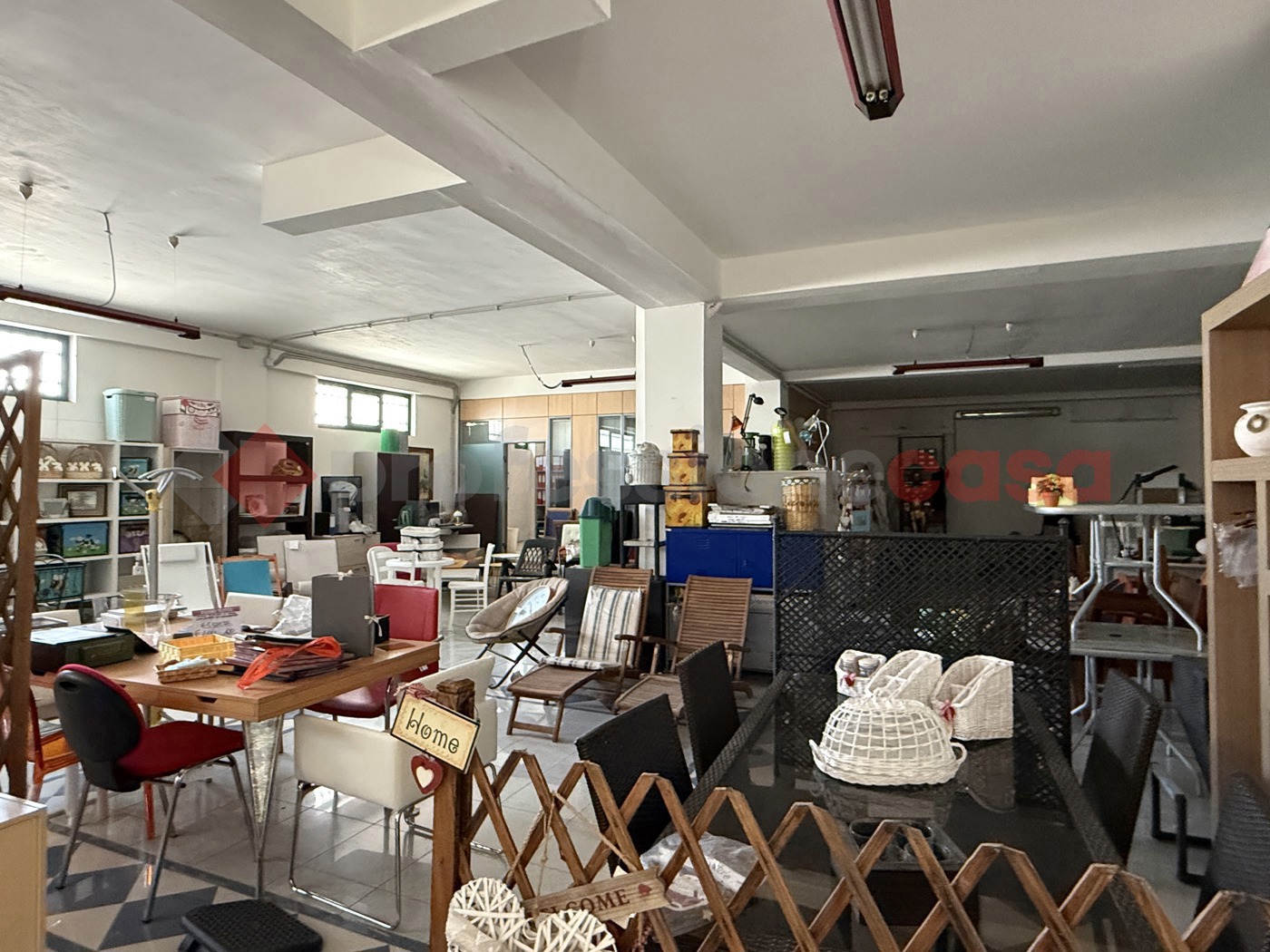 Negozio in affitto a San Giorgio Ionico