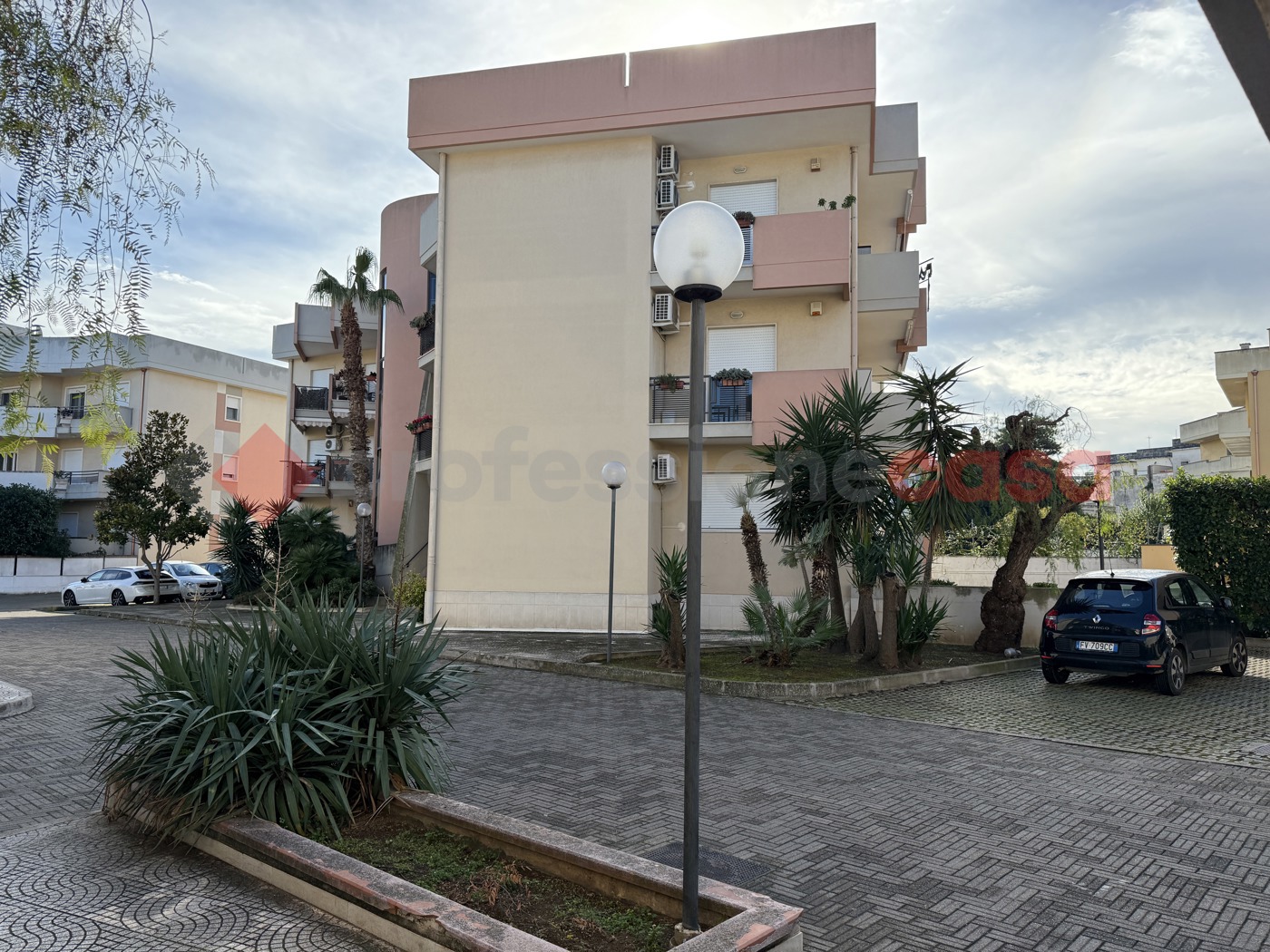 Quadrilocale con box a San Giorgio Ionico