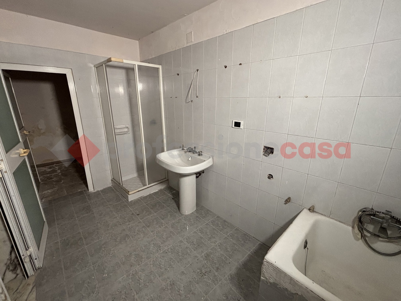 Bilocale da ristrutturare a Taranto