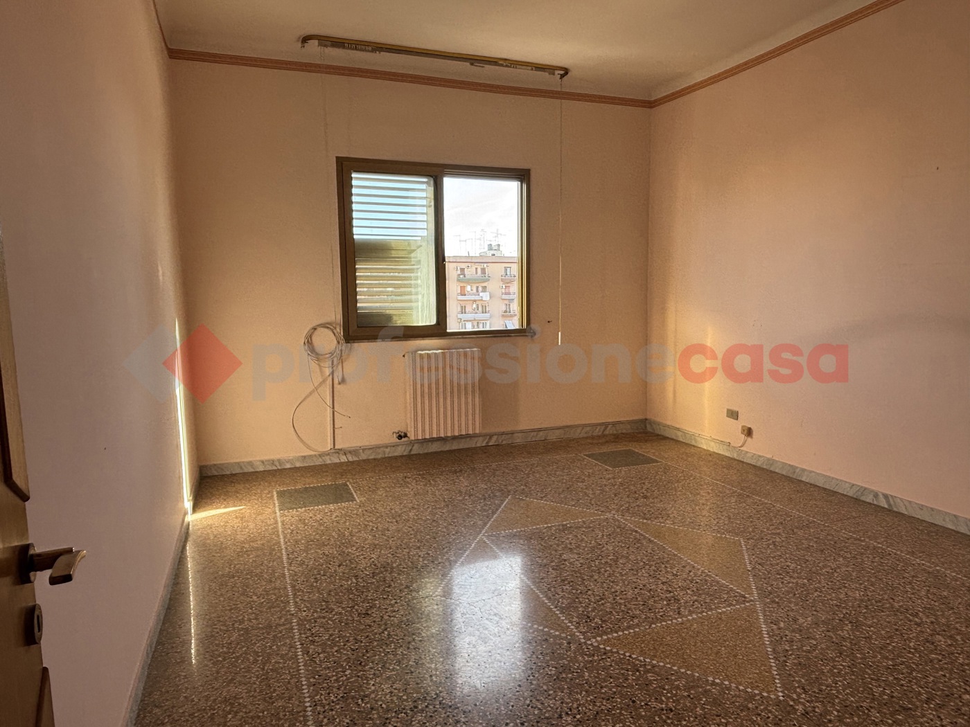 Trilocale da ristrutturare a Taranto