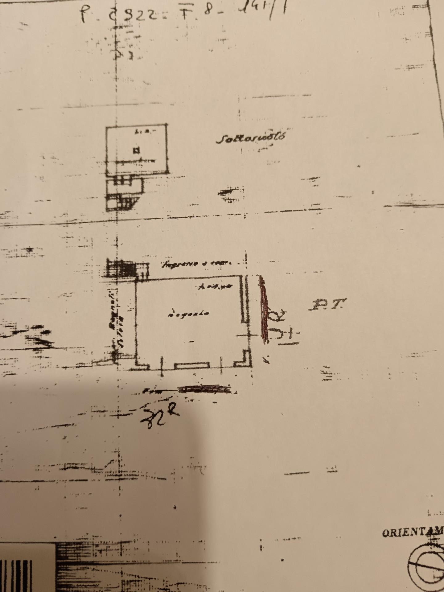 Locale commerciale in affitto a Empoli