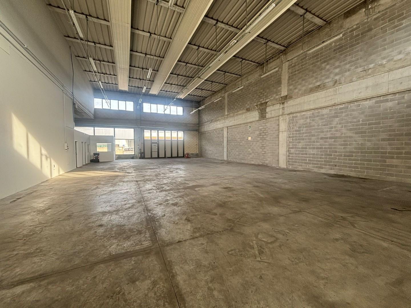 Capannone in affitto, Capraia e Limite capraia