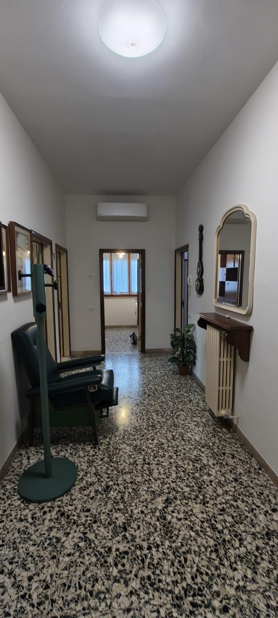 Appartamento con terrazzo, Vinci sovigliana