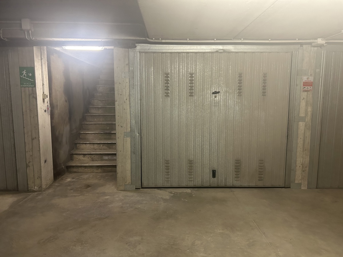 Box/Garage 32mq in vendita a Beinasco