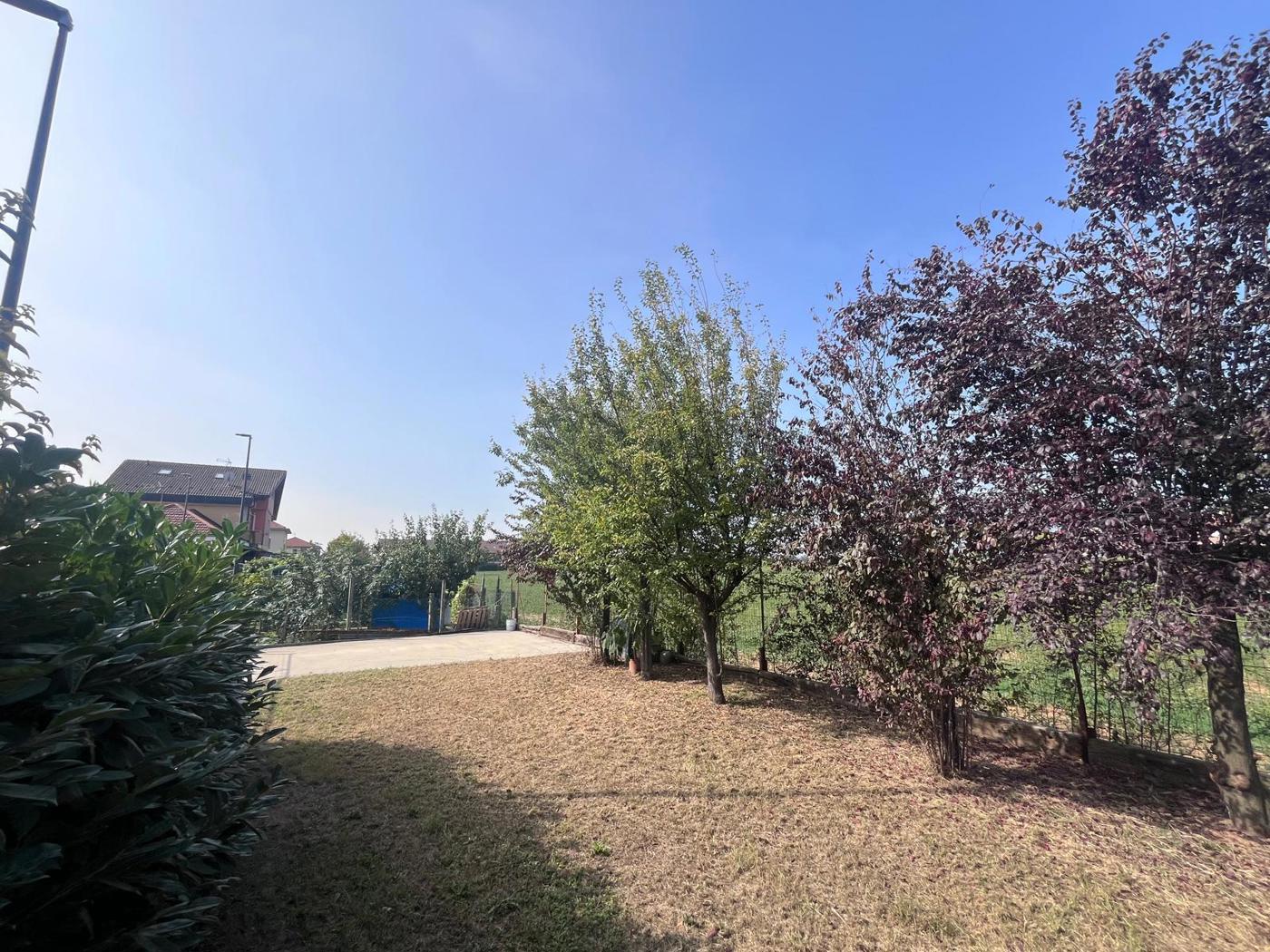 Villa Bifamiliare con box doppio a Beinasco