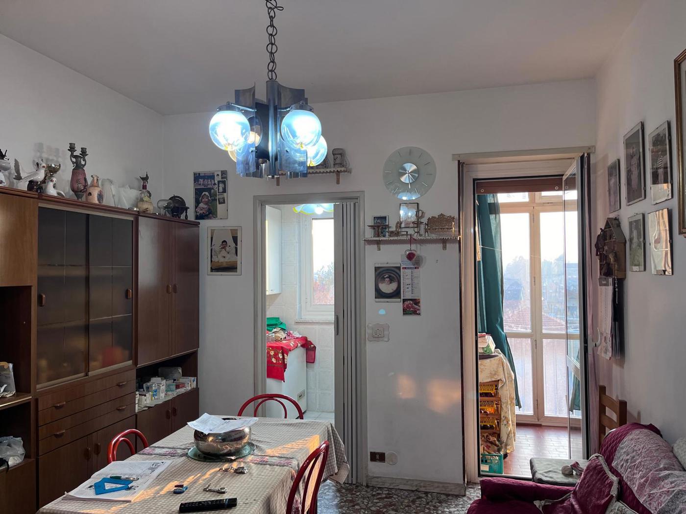 Bilocale con box a Beinasco