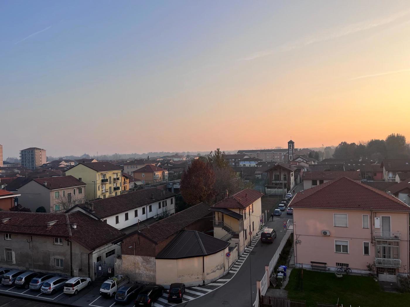 Bilocale con box a Beinasco