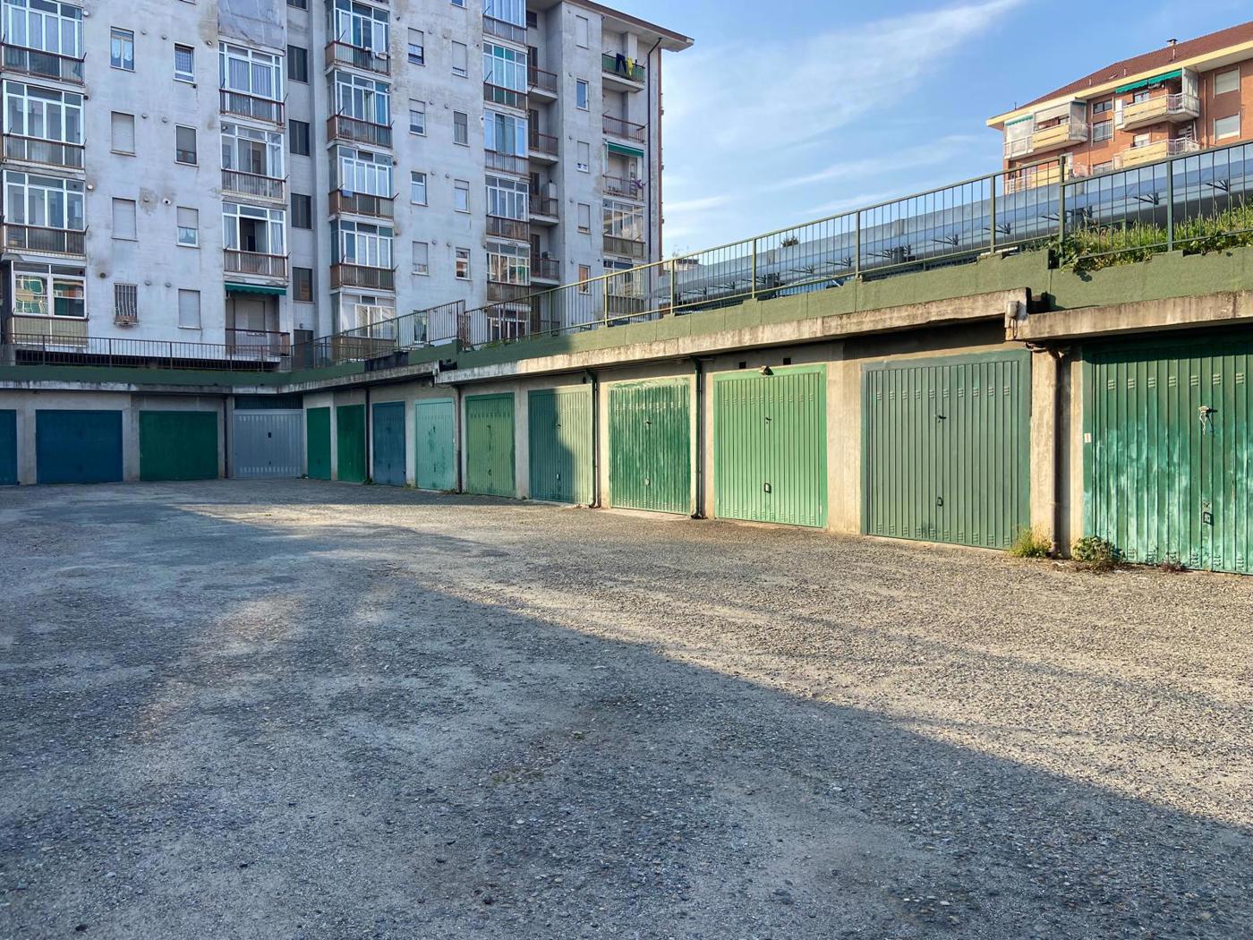 Box/Garage 15mq in vendita a Beinasco