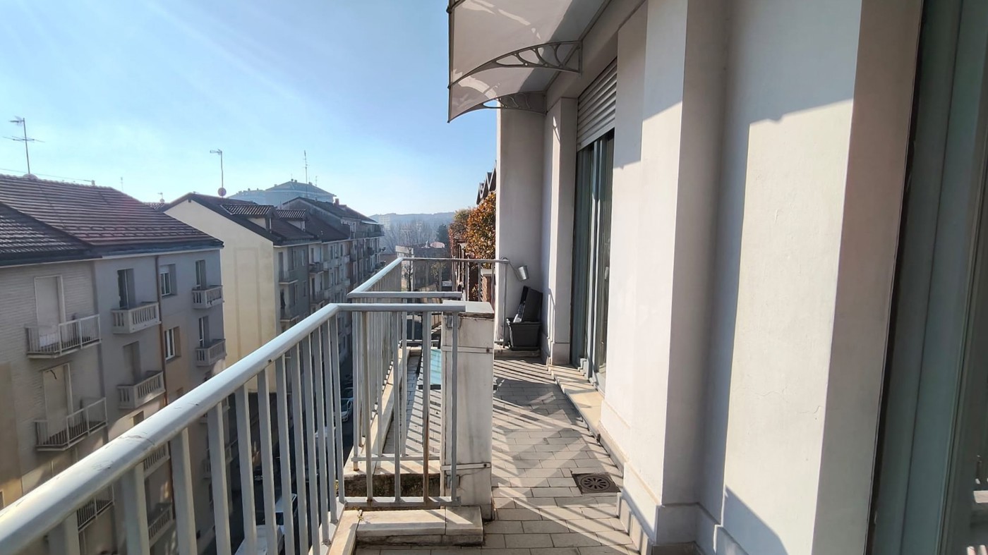 Trilocale ristrutturato a Torino