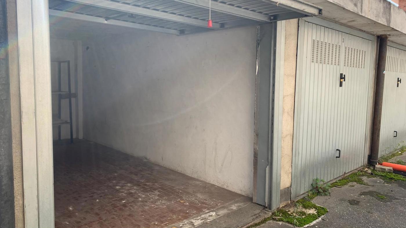 Box/Garage 15mq in affitto a Beinasco