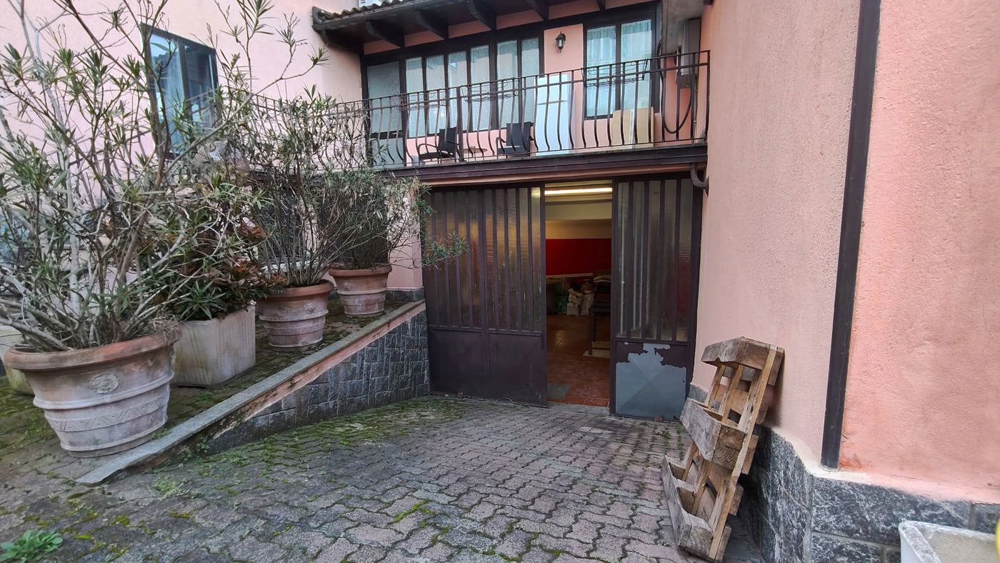 Box/Garage 40mq in vendita a Torino