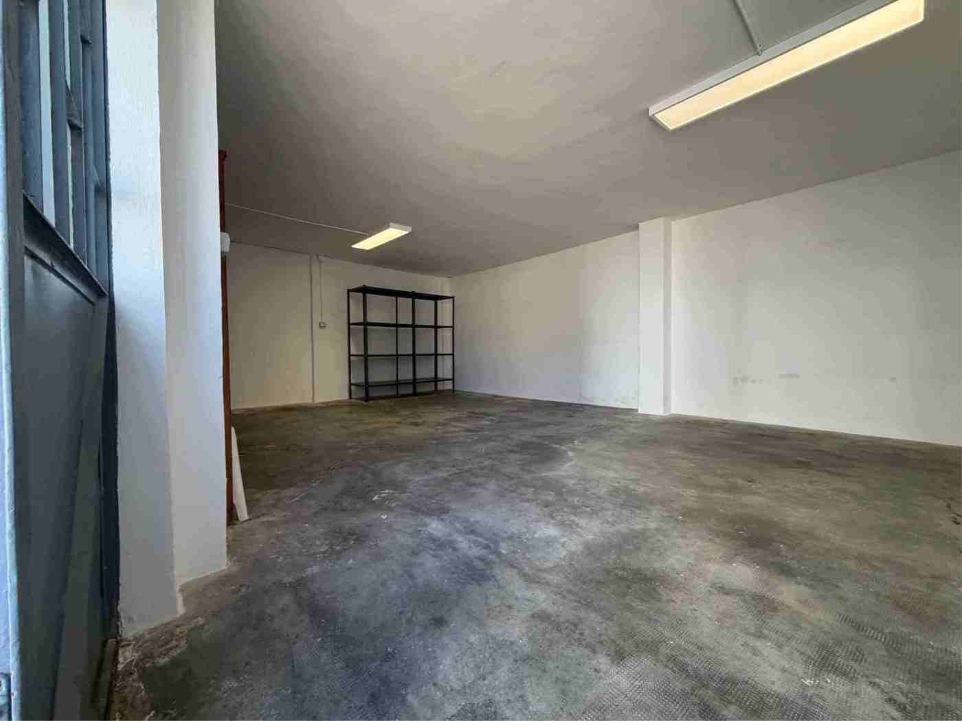 Box/Garage 40mq in vendita a Beinasco