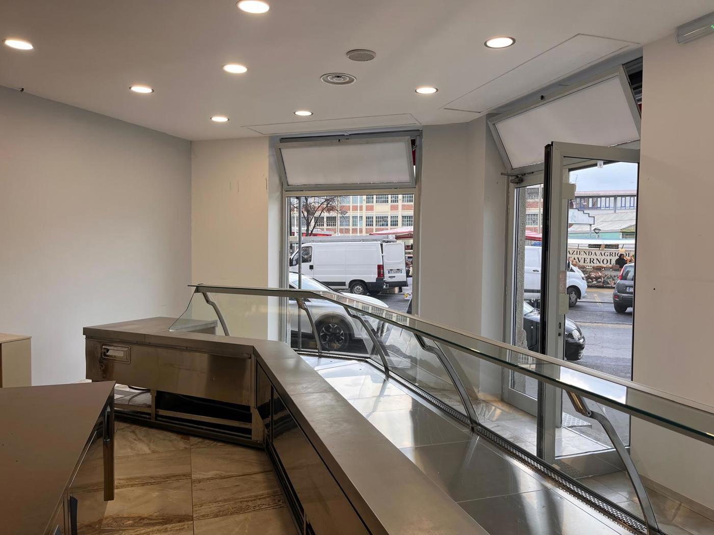 Negozio ristrutturato a Torino