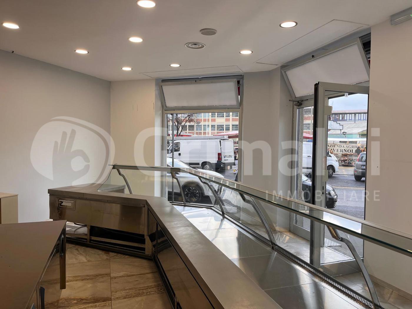 Negozio ristrutturato a Torino