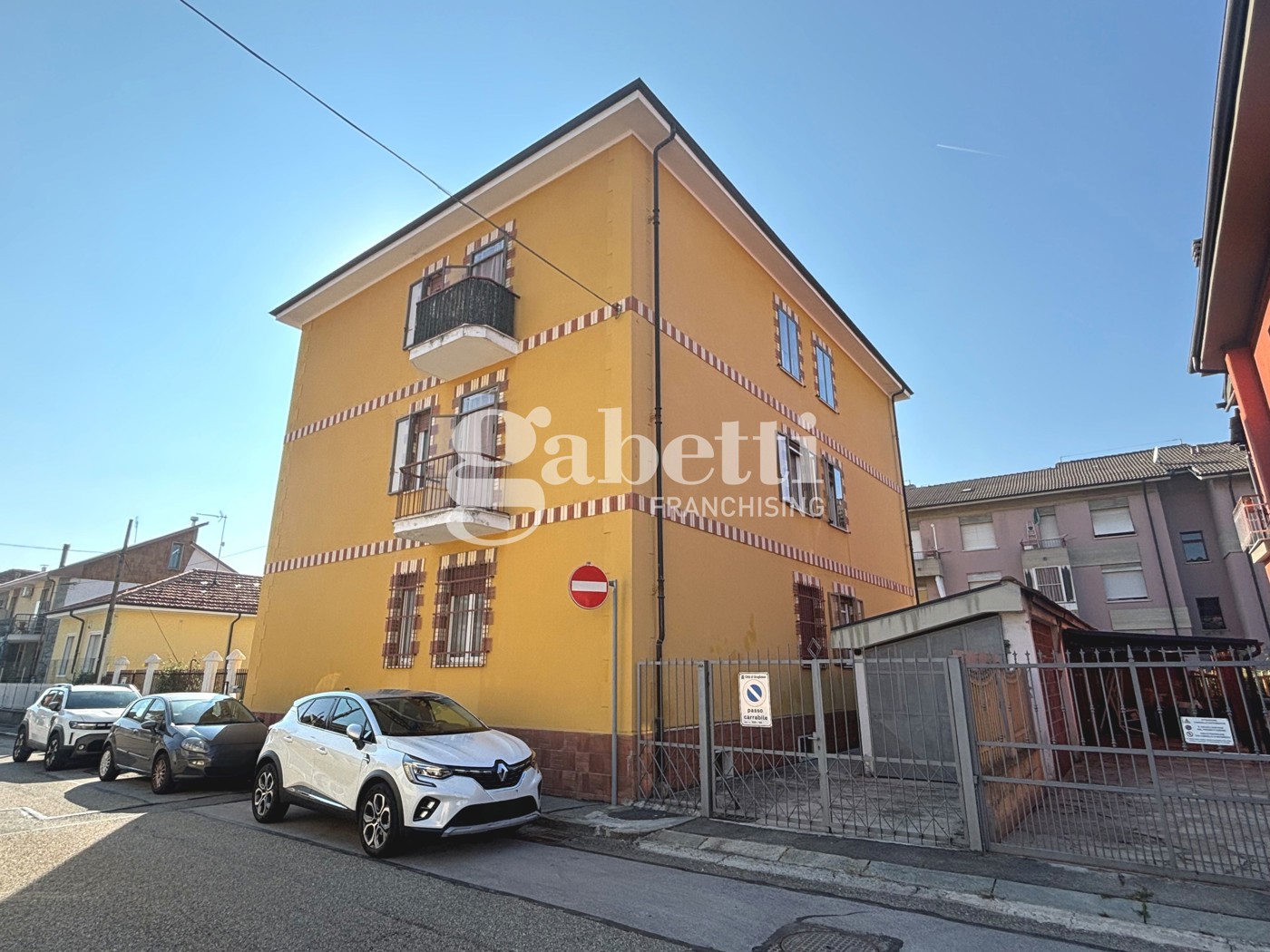Trilocale arredato in affitto a Grugliasco