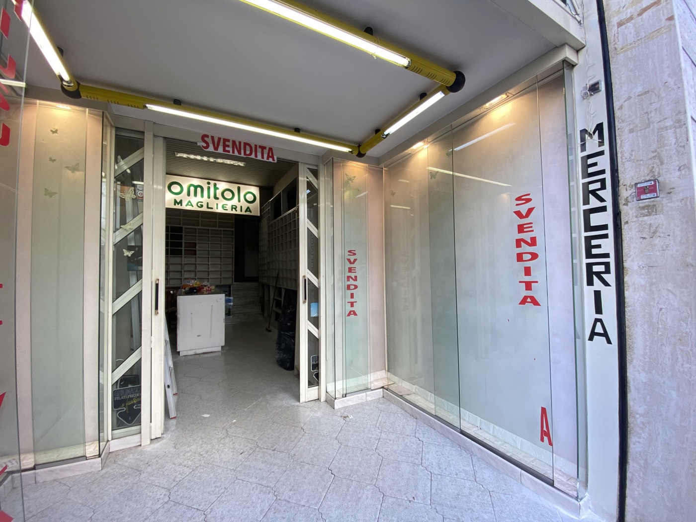 Negozio in affitto a Roma