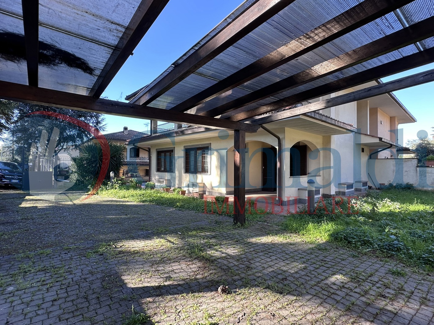 Villa Bifamiliare con giardino a Grottaferrata