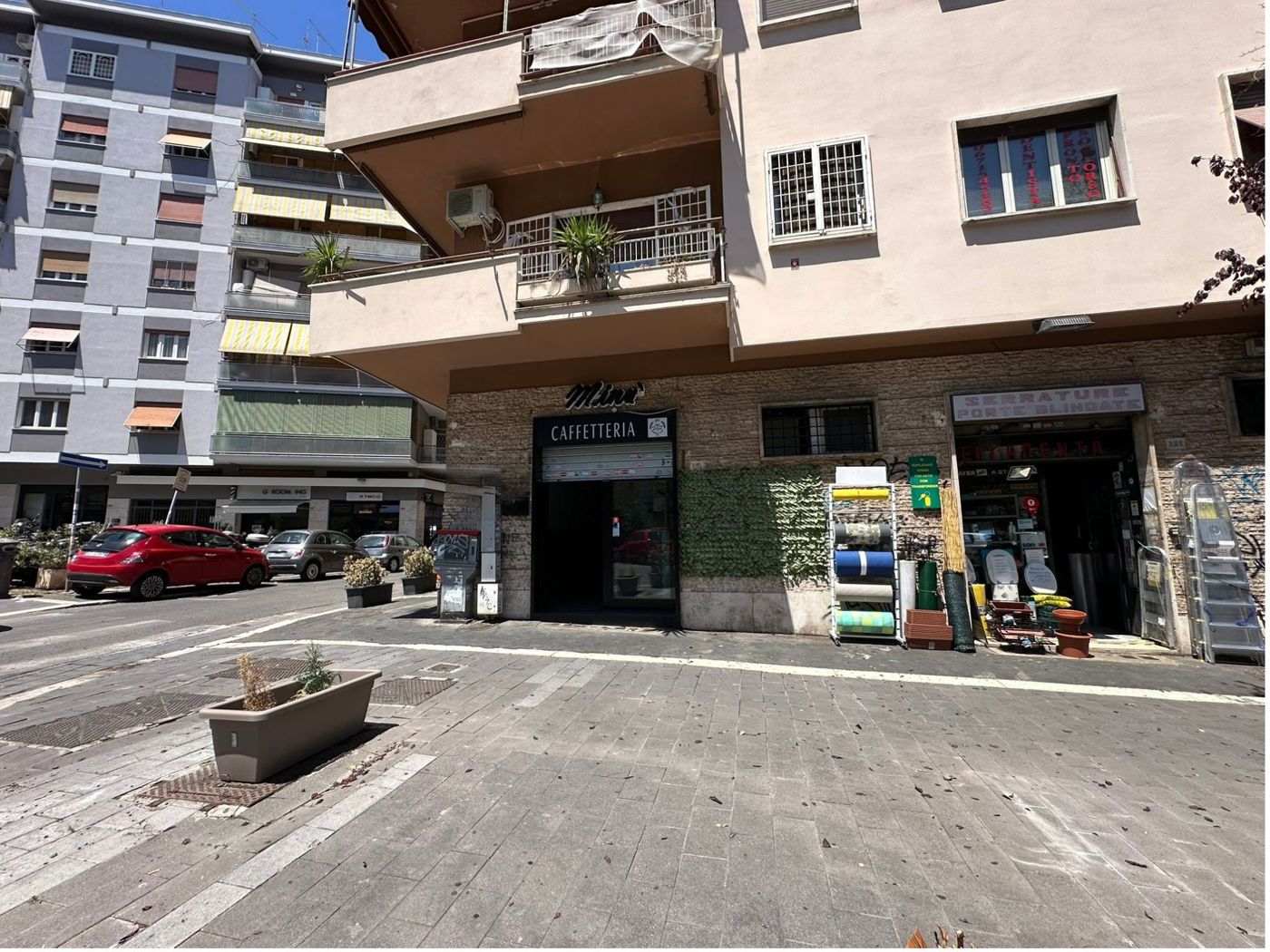 Negozio in affitto a Roma