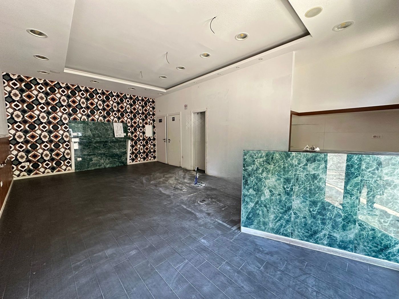 Negozio in affitto a Roma