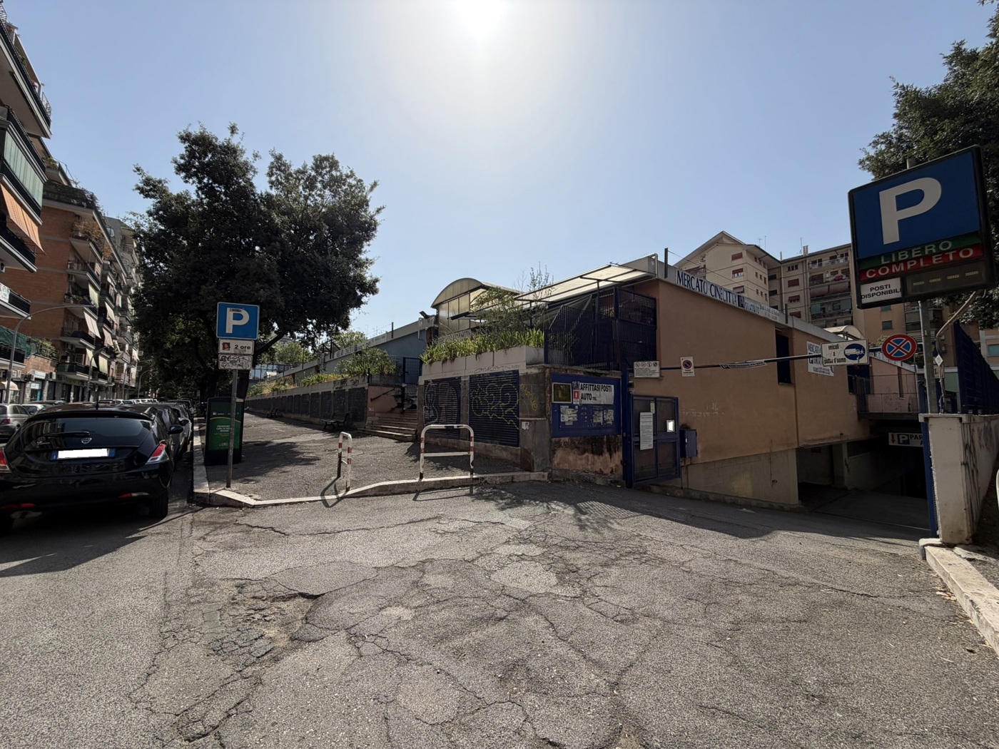 Box/Garage 17mq in vendita a Roma