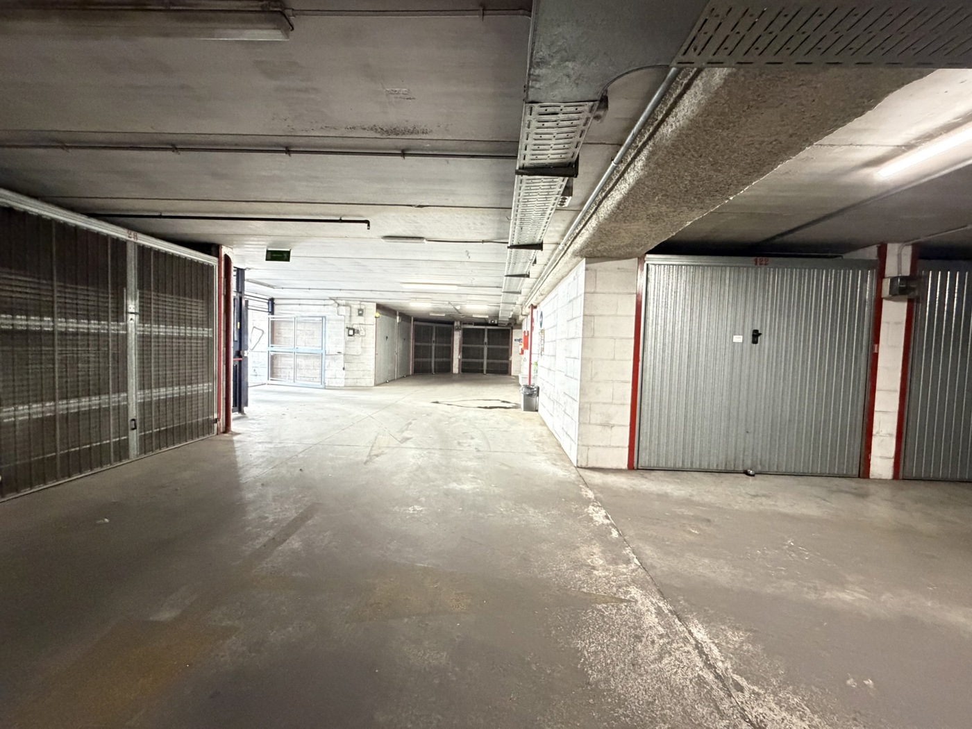 Box/Garage 17mq in vendita a Roma