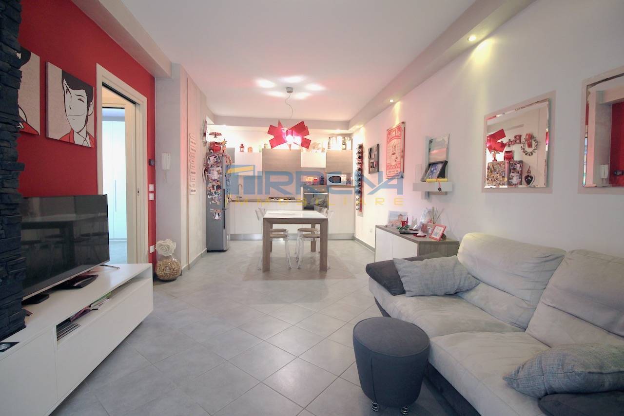 Appartamento Indipendente in vendita a Calcinaia, Calcinaia