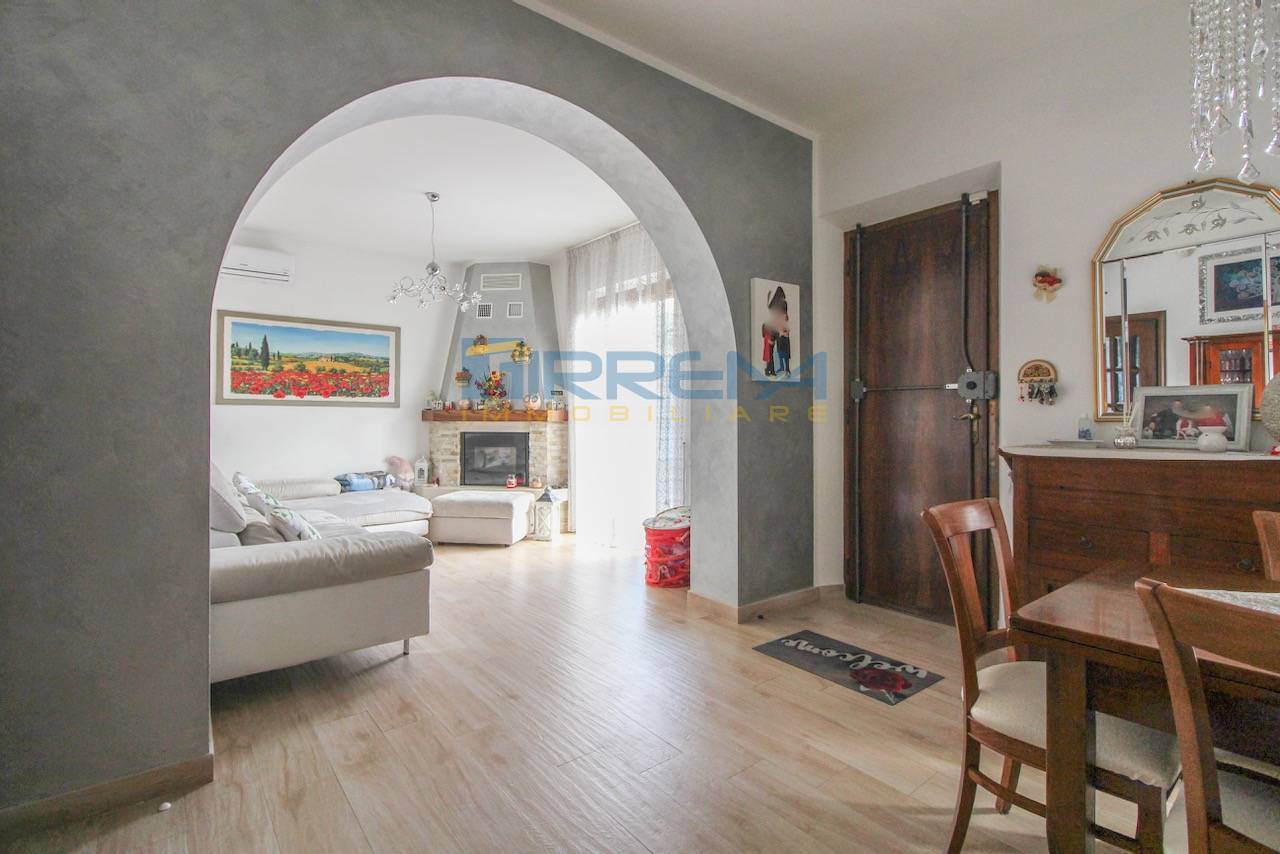 Villa bifamiliare in vendita a Cascina, San Prospero