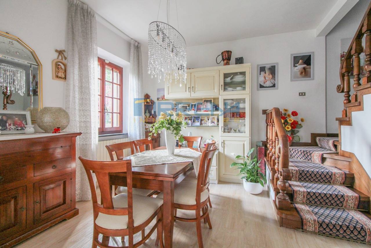 Villa bifamiliare in vendita a Cascina, San Prospero