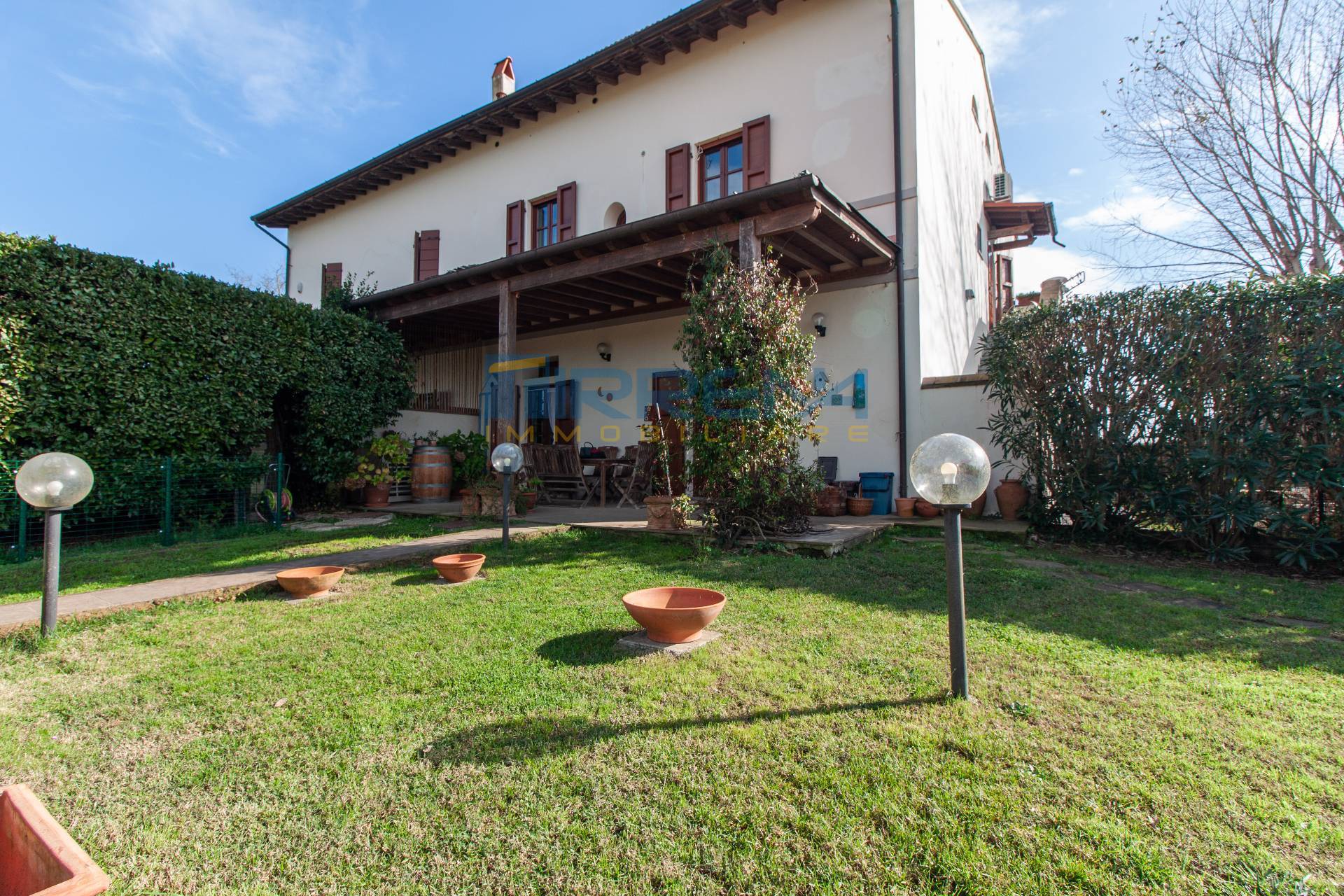 Porzione di rustico in vendita a Pisa, Marina di Pisa