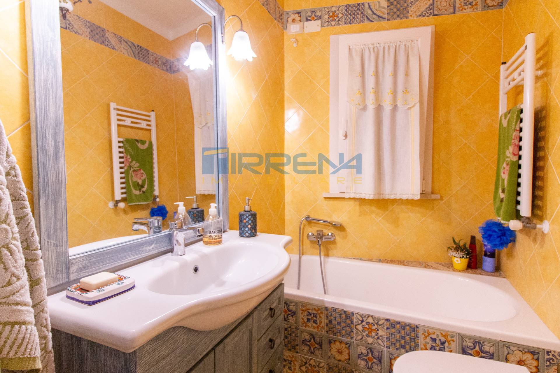 Terratetto d\'angolo in vendita a Cascina, San Frediano