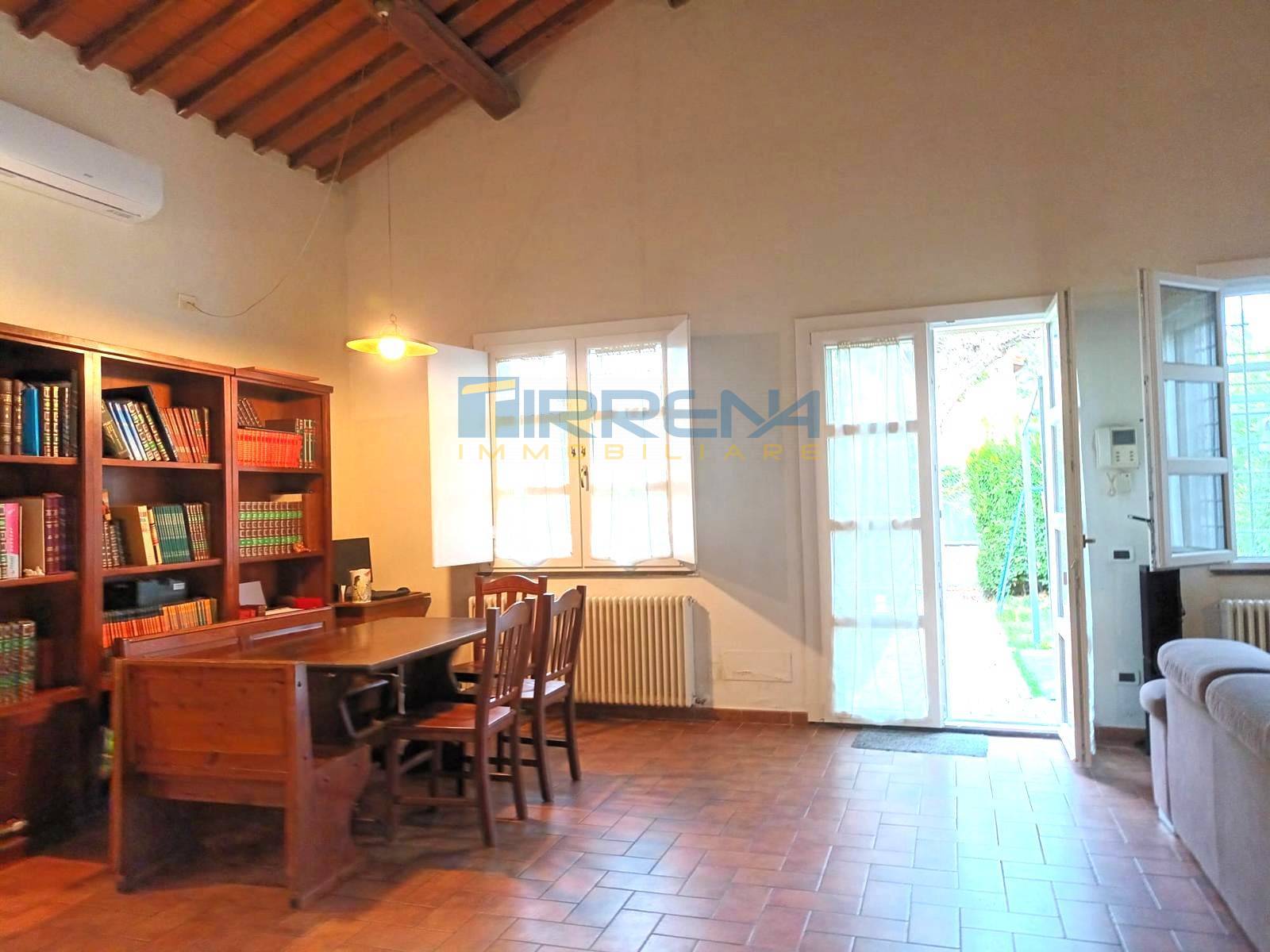 Terratetto d\'angolo in vendita a San Giuliano Terme, Ghezzano