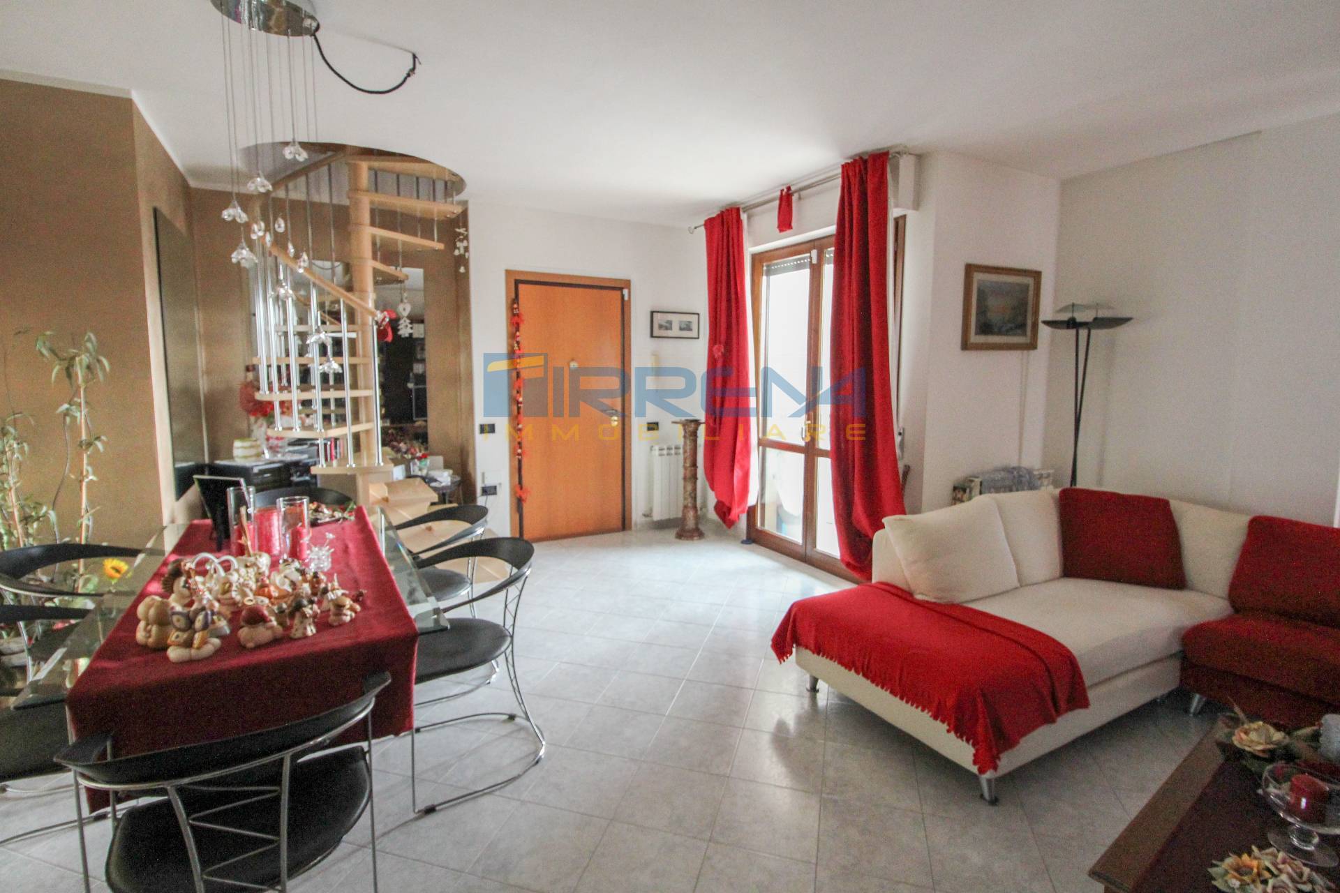 Appartamento in vendita a Cascina