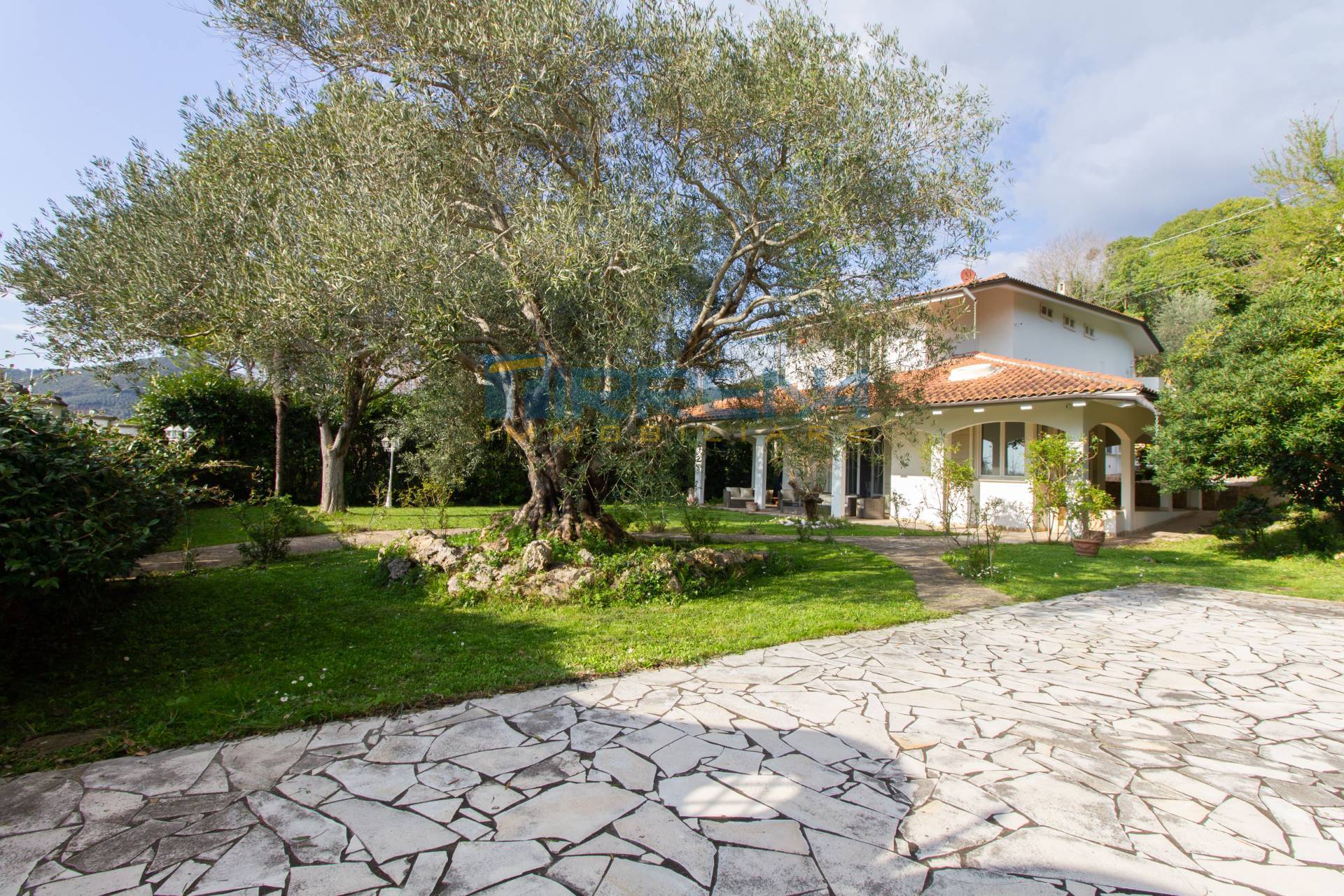 Villa singola in vendita a San Giuliano Terme, Asciano