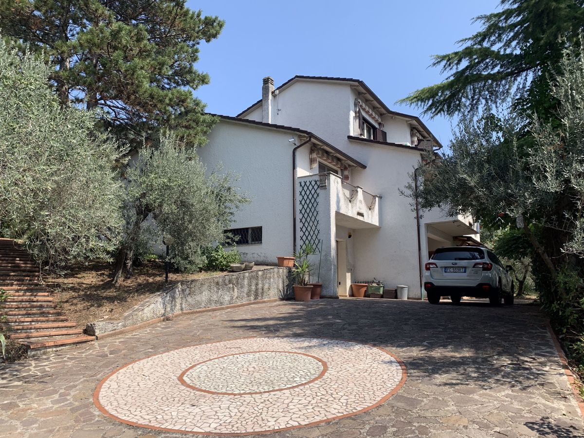 Villa ristrutturata a Terni