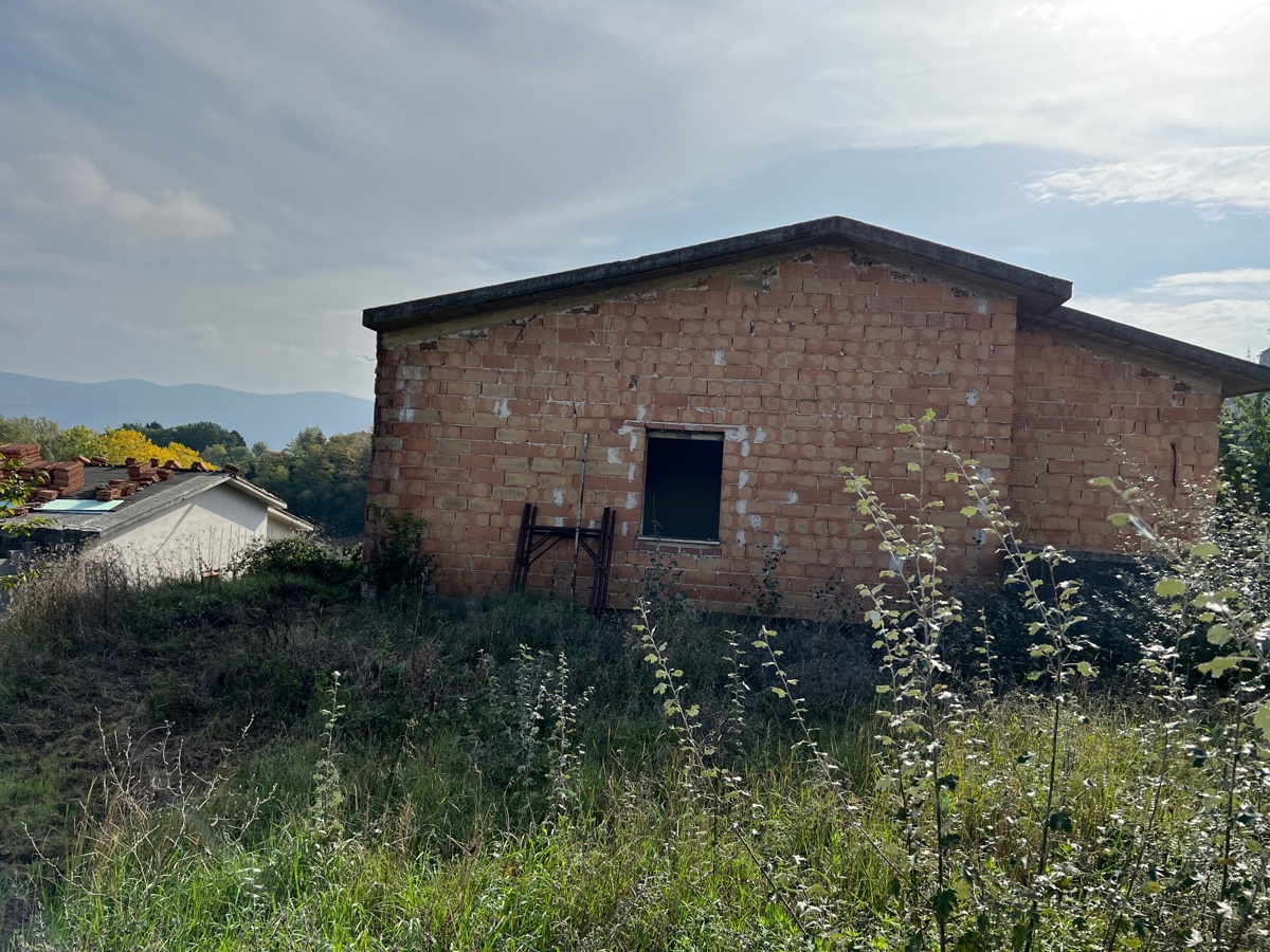 Villa Bifamiliare in vendita a Montecastrilli