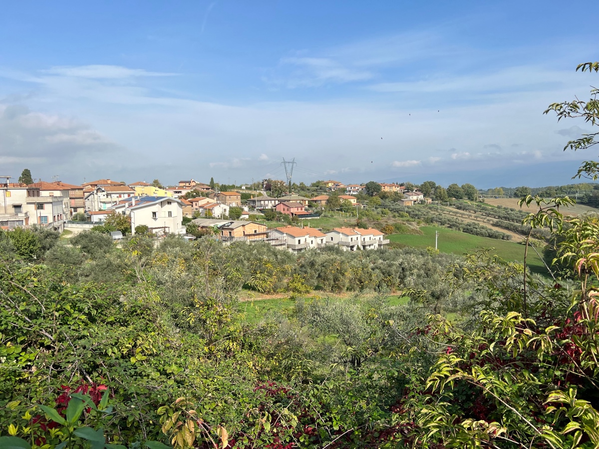 Villa Bifamiliare in vendita a Montecastrilli