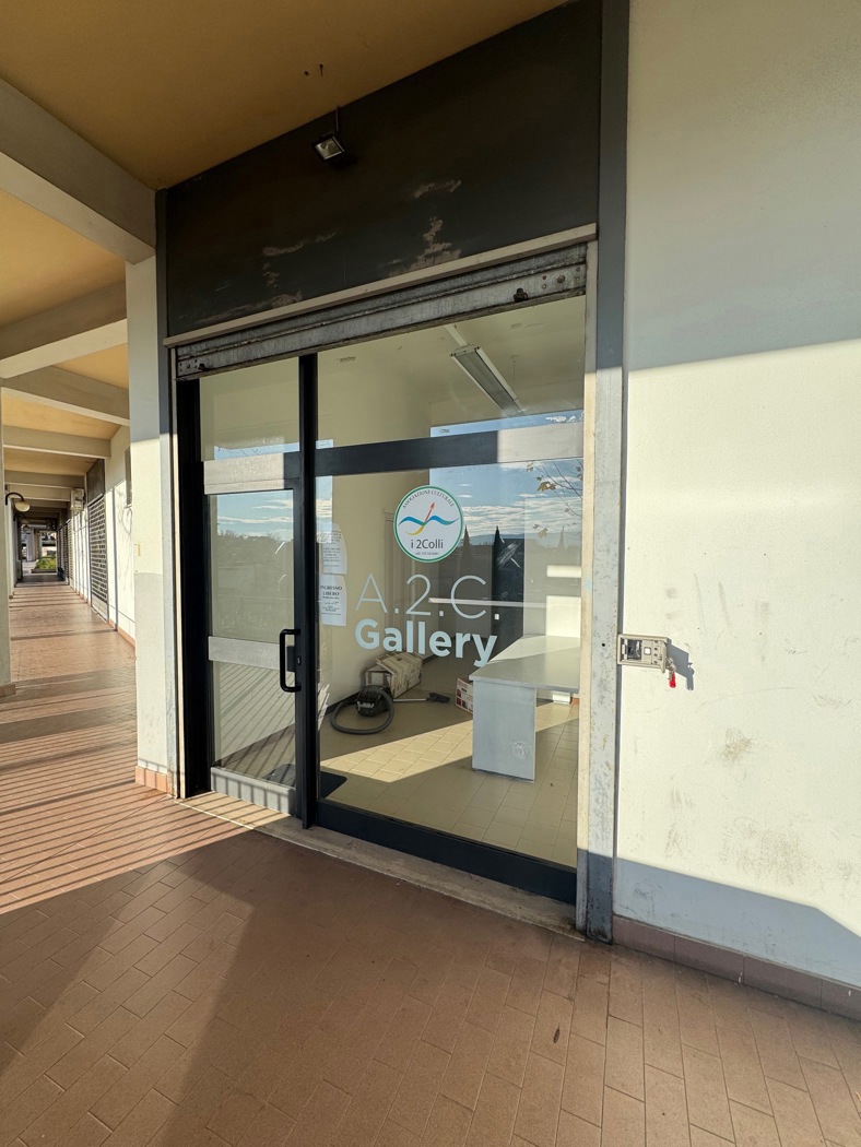 Negozio in affitto a Terni