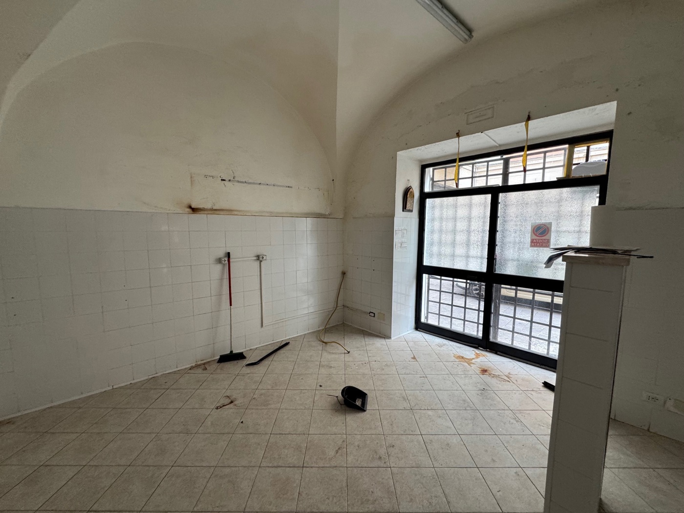 Negozio in affitto a Terni